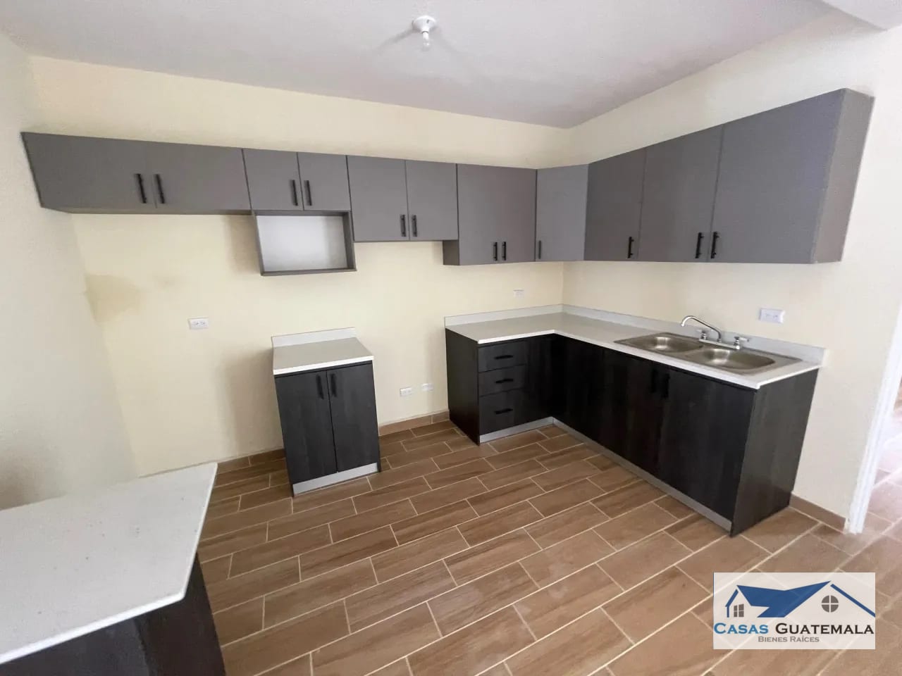 Vendo casa en Carretera a El Salvador CASA NUEVA DE 4 DORMITORIOS — Casa en Venta en km 16-20, Carretera a El Salvador, Guatemala, Ciudad — foto 11 de 15