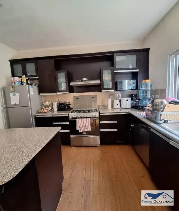 Casa en Venta km. 16.5 Carr. al Salvador Ingreso Olmeca — Casa en Venta en Bosques de Arrazola, Carretera a El Salvador, Guatemala, Ciudad — foto 10 de 17