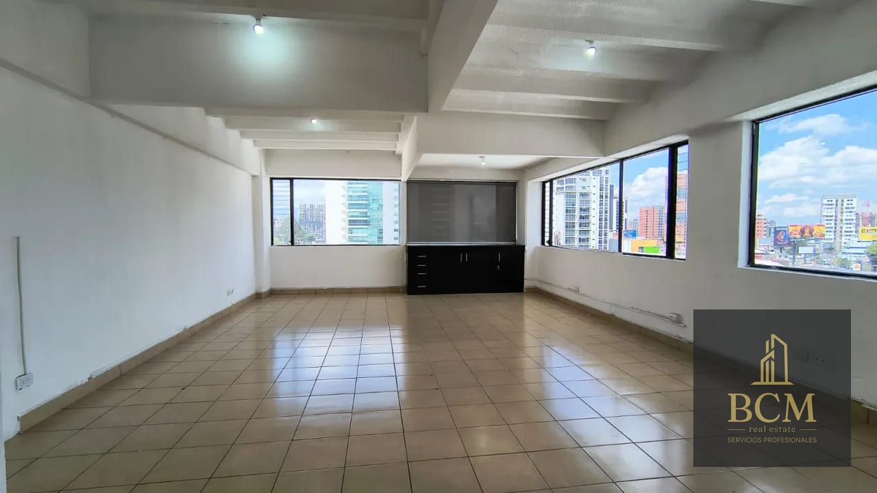 Rento/Vendo Oficina Z.10 — Oficina en Alquiler en Plaza Buró, Zona 10, Guatemala, Ciudad — foto 1 de 5