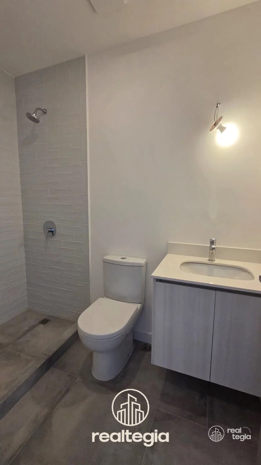 APARTAMENTO EN ANTARES DE CAYALÁ ZONA 16 — Apartamento en Venta en Antares de Cayalá, Zona 16, Guatemala, Ciudad — foto 7 de 8