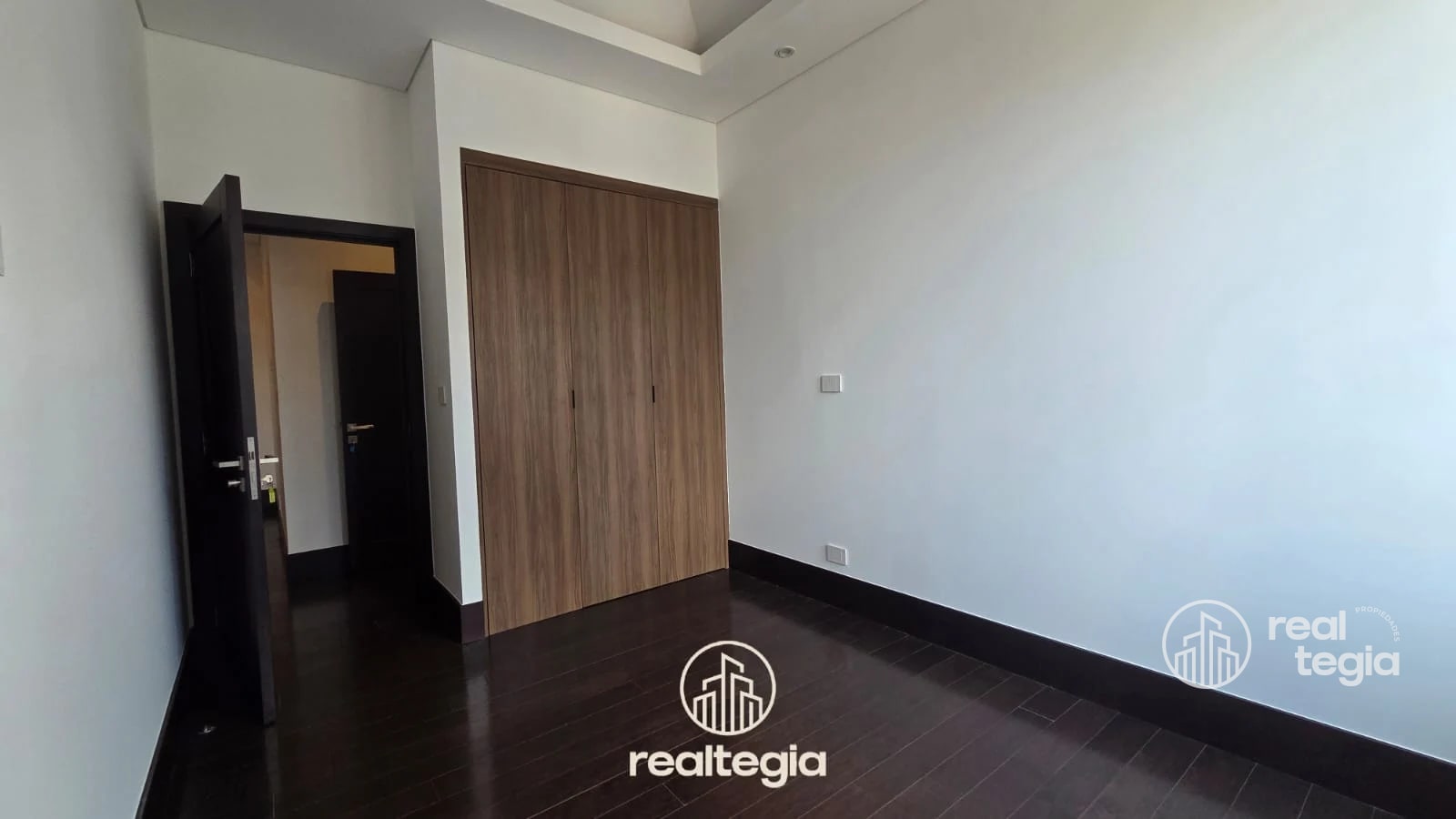 PENTHOUSE NOGALES DE CAYALÁ ZONA 16 — Apartamento en Venta en Zona 16, Guatemala, Ciudad — foto 4 de 17