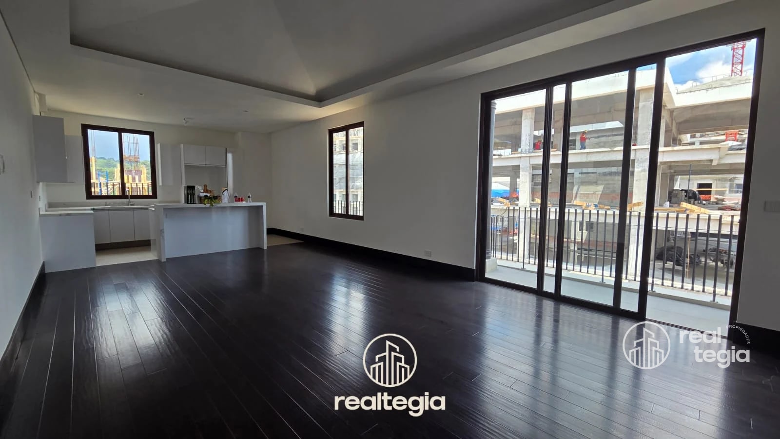 PENTHOUSE NOGALES DE CAYALÁ ZONA 16 — Apartamento en Venta en Zona 16, Guatemala, Ciudad — foto 2 de 17