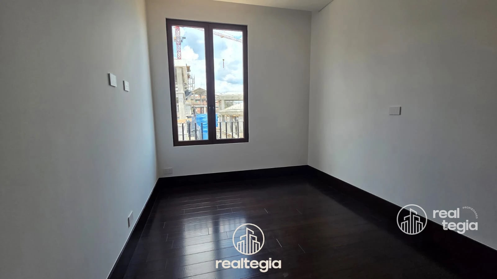 PENTHOUSE NOGALES DE CAYALÁ ZONA 16 — Apartamento en Venta en Zona 16, Guatemala, Ciudad — foto 5 de 17