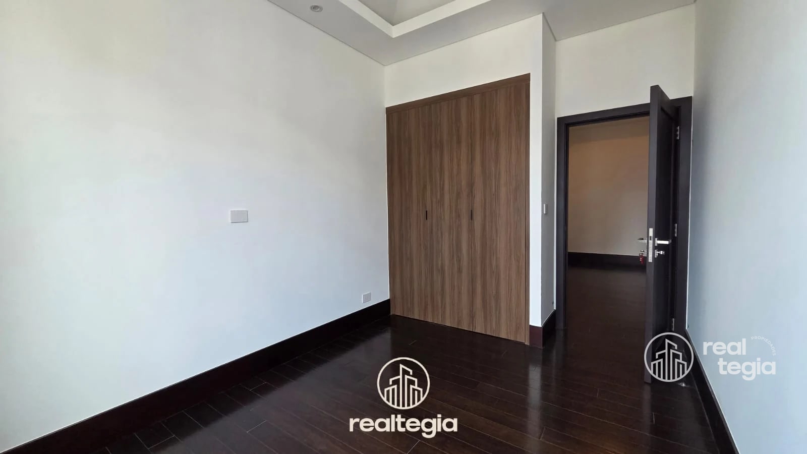 PENTHOUSE NOGALES DE CAYALÁ ZONA 16 — Apartamento en Venta en Zona 16, Guatemala, Ciudad — foto 9 de 17