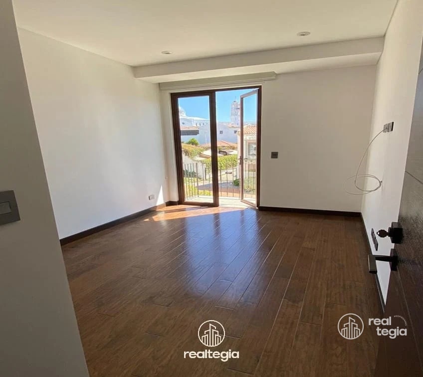 APARTAMENTO MAGNOLIAS DE CAYALÁ ZONA 16 — Apartamento en Alquiler en Zona 16, Guatemala, Ciudad — foto 9 de 10