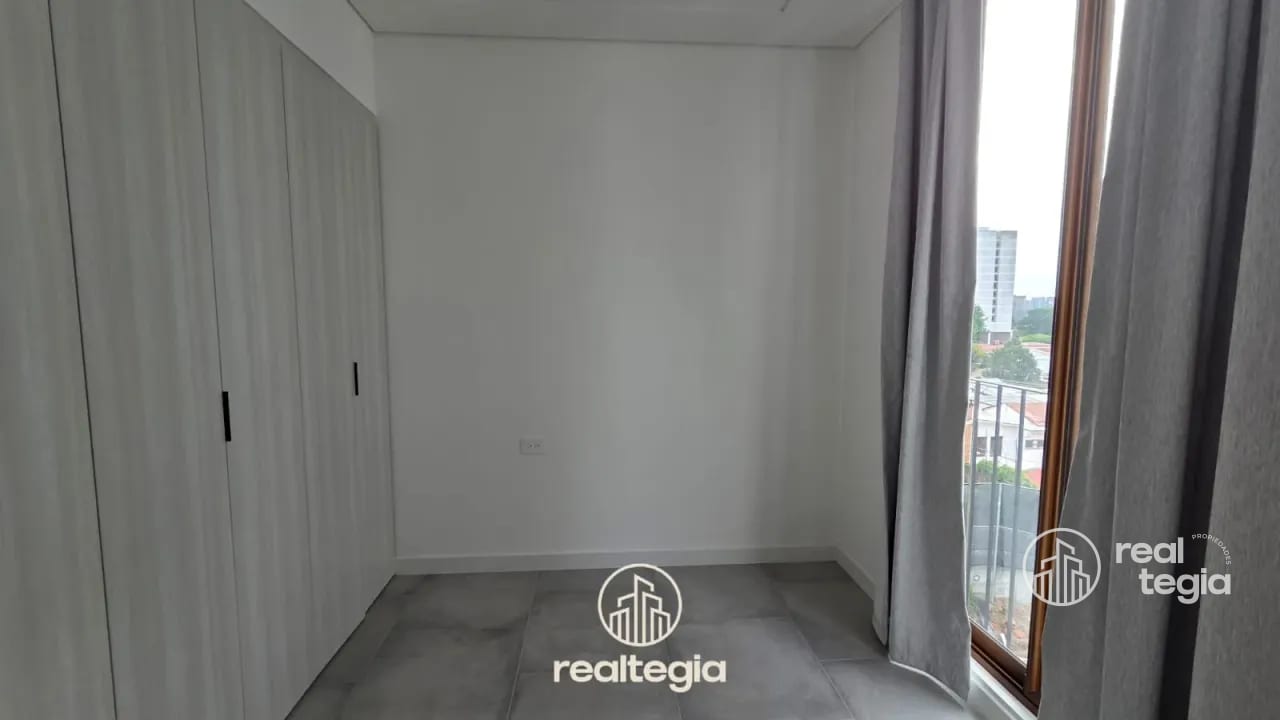 APARTAMENTO EN ANTARES DE CAYALÁ ZONA 16 — Apartamento en Alquiler en Zona 16, Guatemala, Ciudad — foto 3 de 10