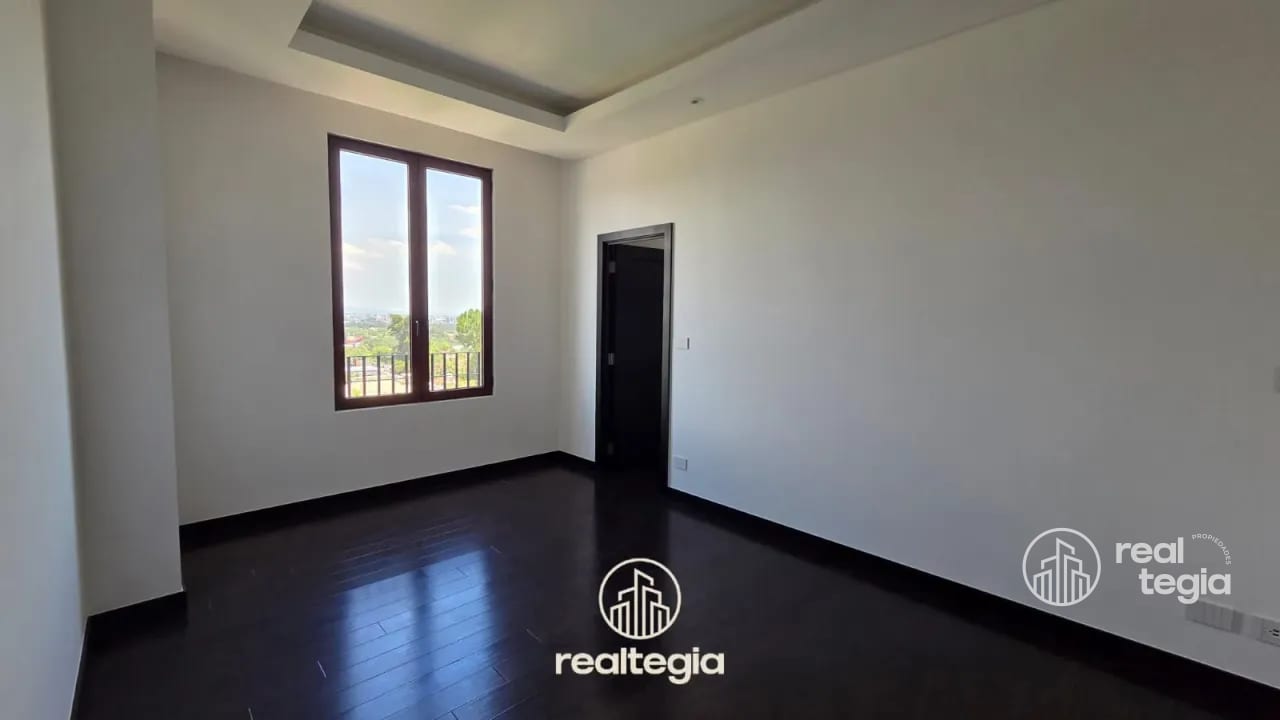 APARTAMENTO NOGALES DE CAYALÁ ZONA 16 — Apartamento en Alquiler en Zona 16, Guatemala, Ciudad — foto 3 de 17