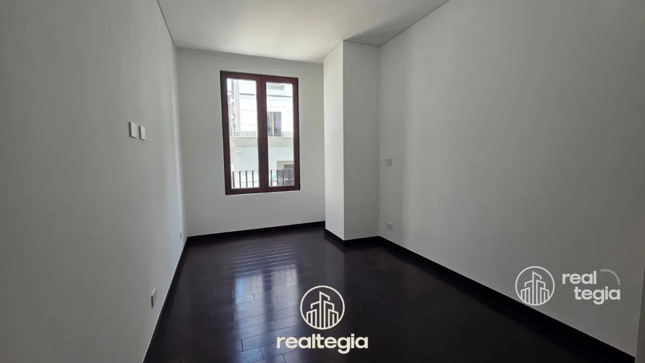 APARTAMENTO NOGALES DE CAYALÁ ZONA 16 — Apartamento en Alquiler en Zona 16, Guatemala, Ciudad — foto 10 de 15