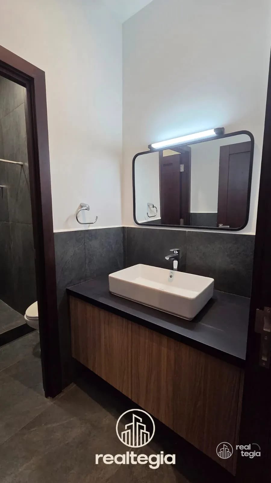 APARTAMENTO NOGALES DE CAYALÁ ZONA 16 — Apartamento en Venta en Zona 16, Guatemala, Ciudad — foto 16 de 17