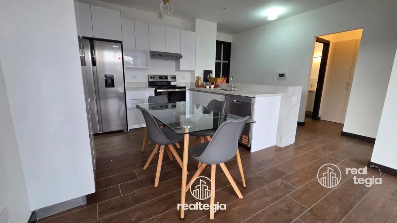 Apartamento en Lirios de Cayalá Zona 16 — Apartamento en Venta en Zona 16, Guatemala, Ciudad — foto 2 de 14