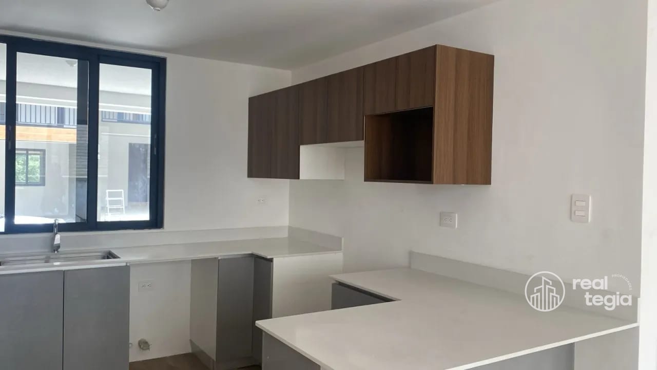 Casa en Laureles de San Isidro Zona 16 — Casa en Venta en San Isidro, Zona 16, Guatemala, Ciudad — foto 4 de 17