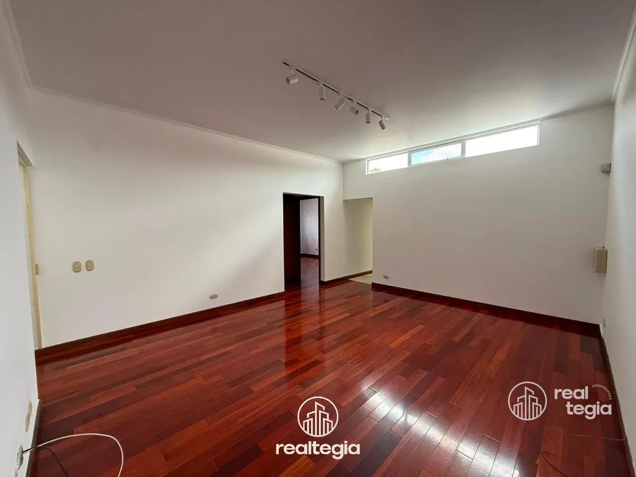 Casa en Portal de Cayala Zona 16 — Casa en Alquiler en Encinos de Cayala, Zona 16, Guatemala, Ciudad — foto 7 de 15