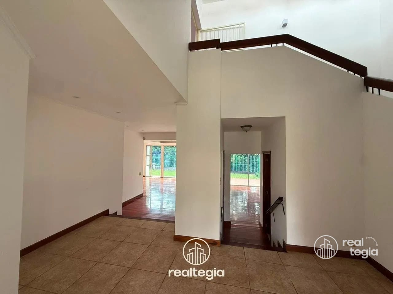 Casa en Portal de Cayala Zona 16 — Casa en Alquiler en Encinos de Cayala, Zona 16, Guatemala, Ciudad — foto 3 de 15