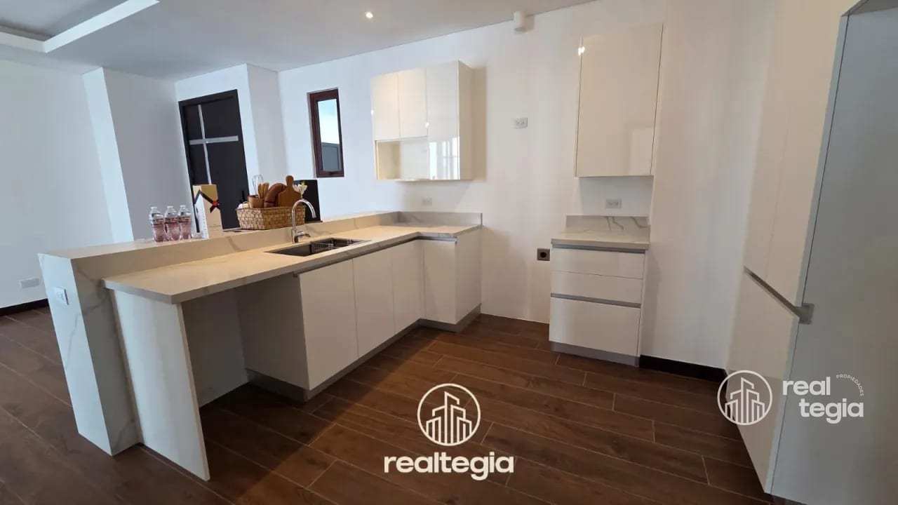 Apartamento en Lirios de Cayala — Apartamento en Alquiler en Ciudad Cayalá, Zona 16, Guatemala, Ciudad — foto 2 de 13