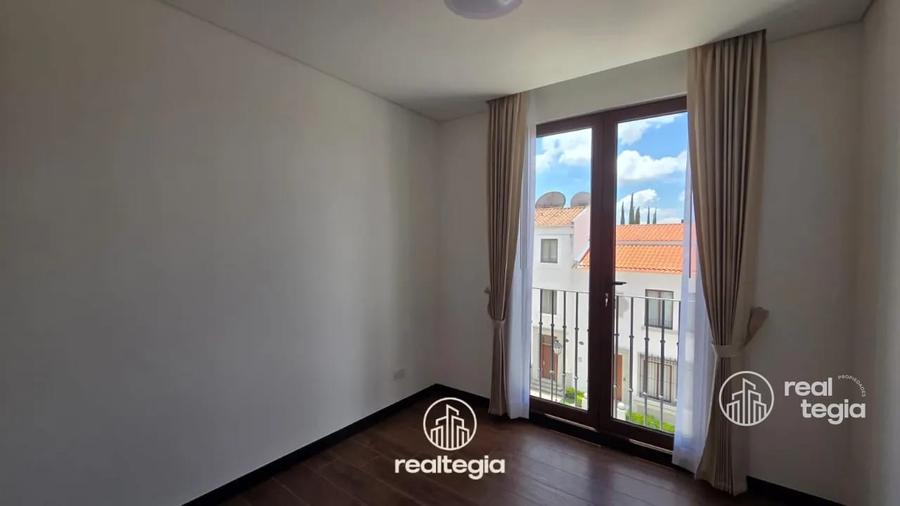 Apartamento en Lirios de Cayalá Zona 16 — Apartamento en Alquiler en Lirios de Cayalá IV, Zona 16, Guatemala, Ciudad — foto 6 de 11