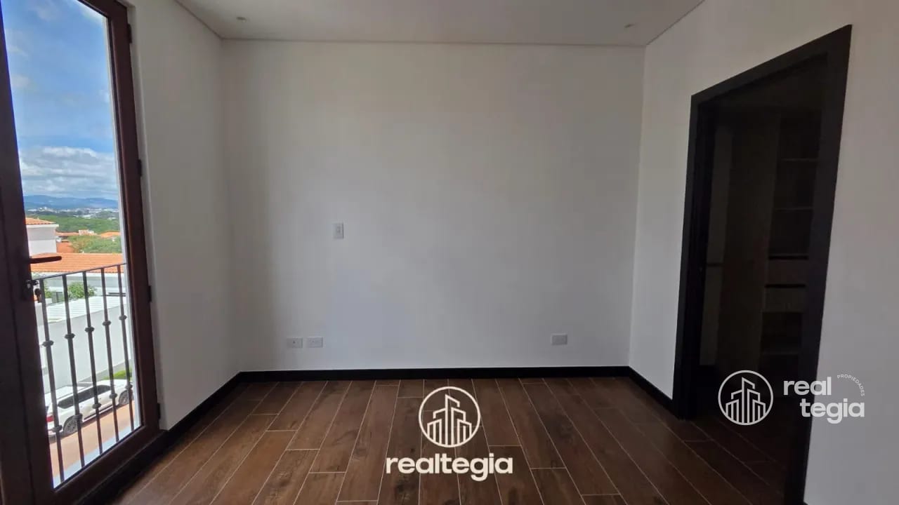 🏡 Apartamento en Renta | Lirios de Cayalá — Apartamento en Alquiler en Lirios de Cayalá IV, Zona 16, Guatemala, Ciudad — foto 8 de 12