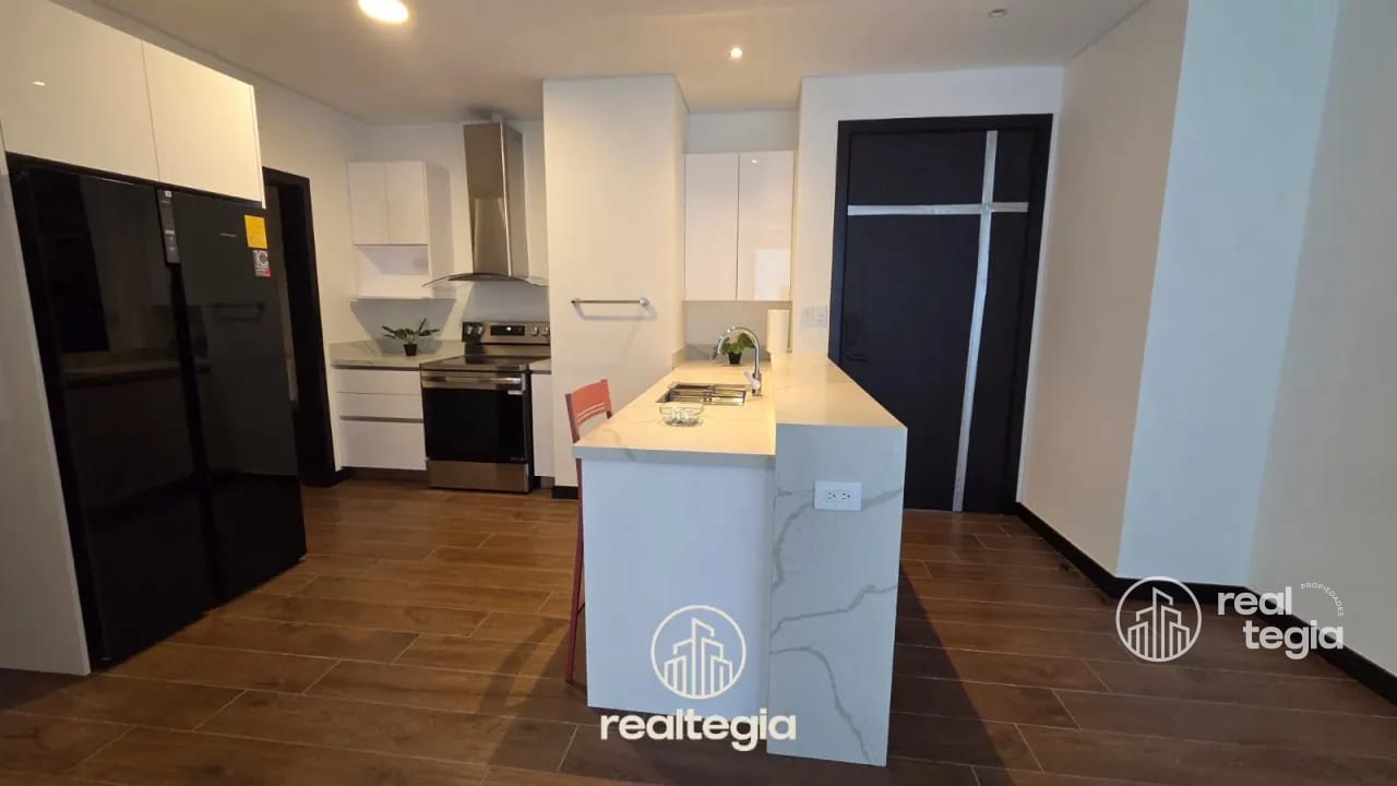 🏠 Apartamento en Lirios de Cayalá — Apartamento en Venta en Lirios de Cayalá IV, Zona 16, Guatemala, Ciudad — foto 1 de 15