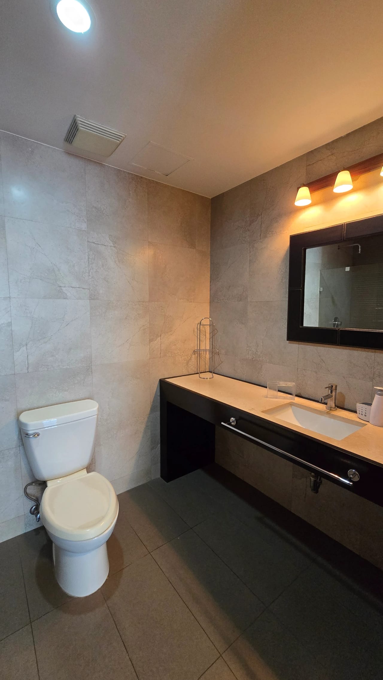 Moderno y cómodo apartamento en alquiler en zona 10 — Apartamento en Alquiler en 19-10, Zona 10, Guatemala, Ciudad — foto 8 de 8