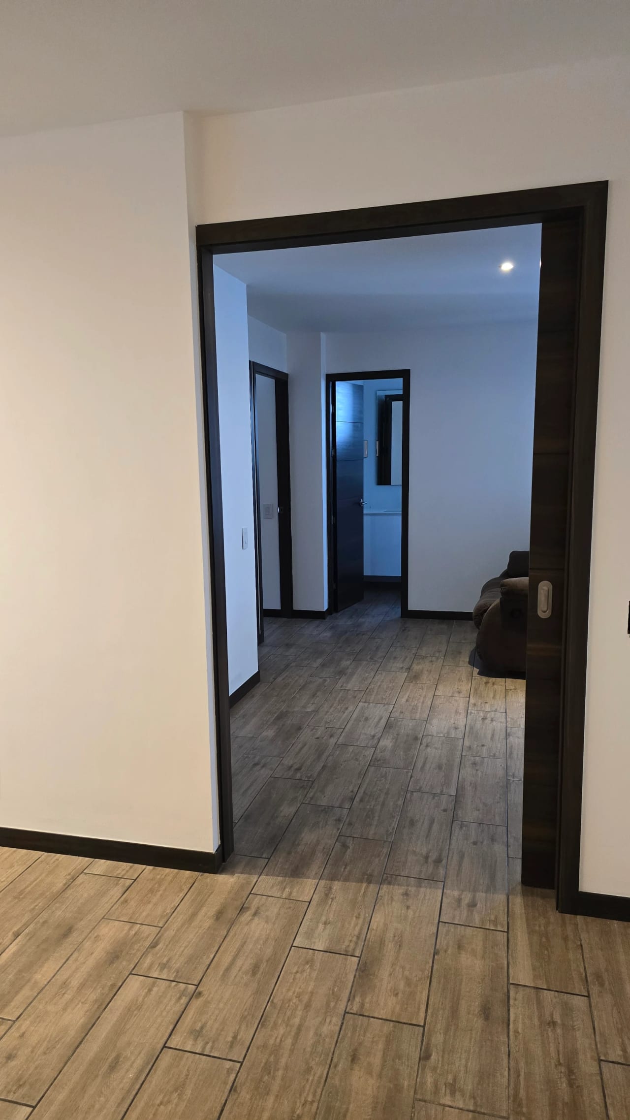 Amplio apartamento en alquiler o venta en zona 13, — Apartamento en Alquiler en Aure, Zona 13, Guatemala, Ciudad — foto 7 de 9