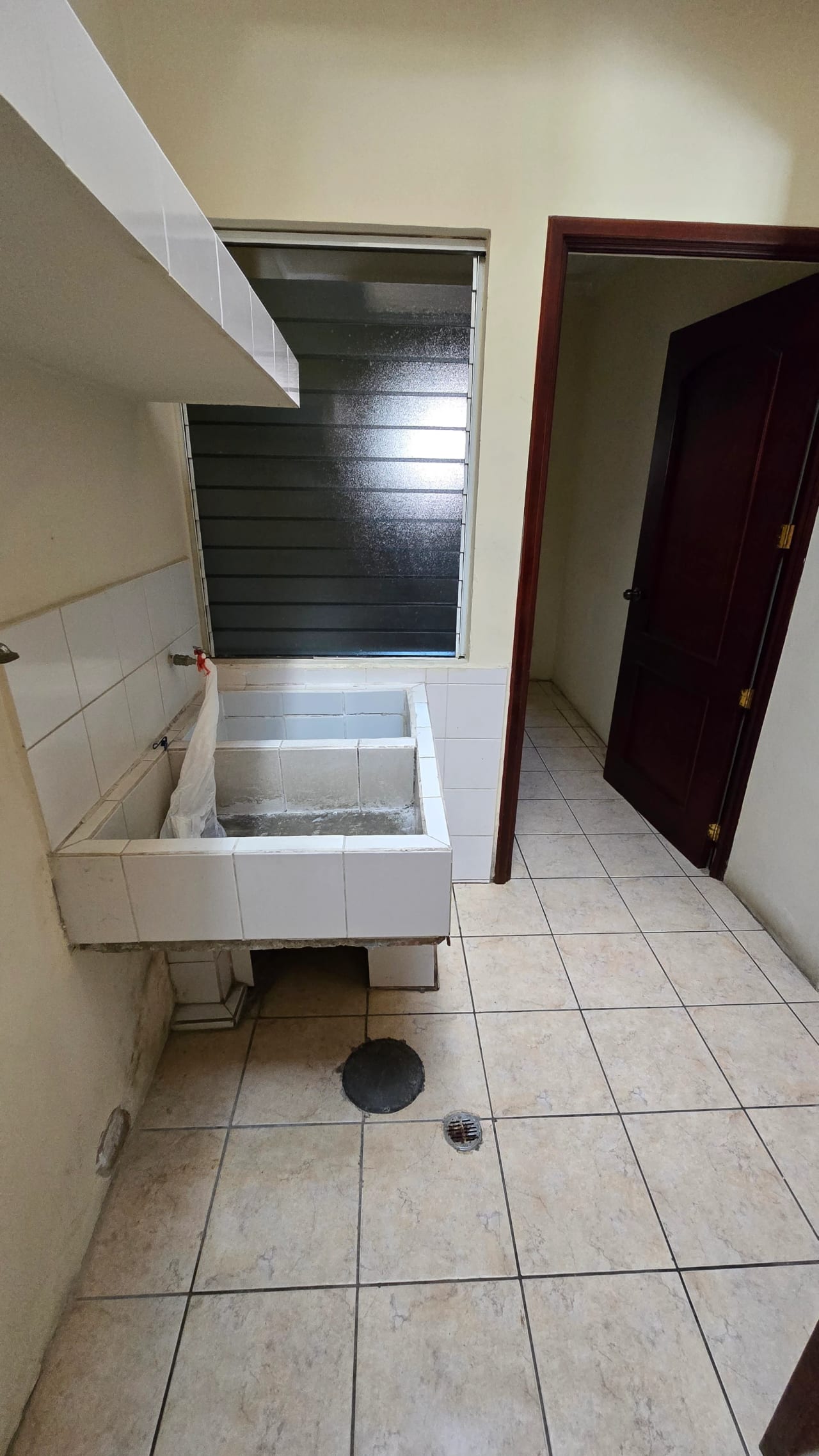 Cómoda casa de dos niveles en Condominio Santa Anita — Casa en Alquiler en km 16-20, Carretera a El Salvador, Guatemala, Ciudad — foto 7 de 13