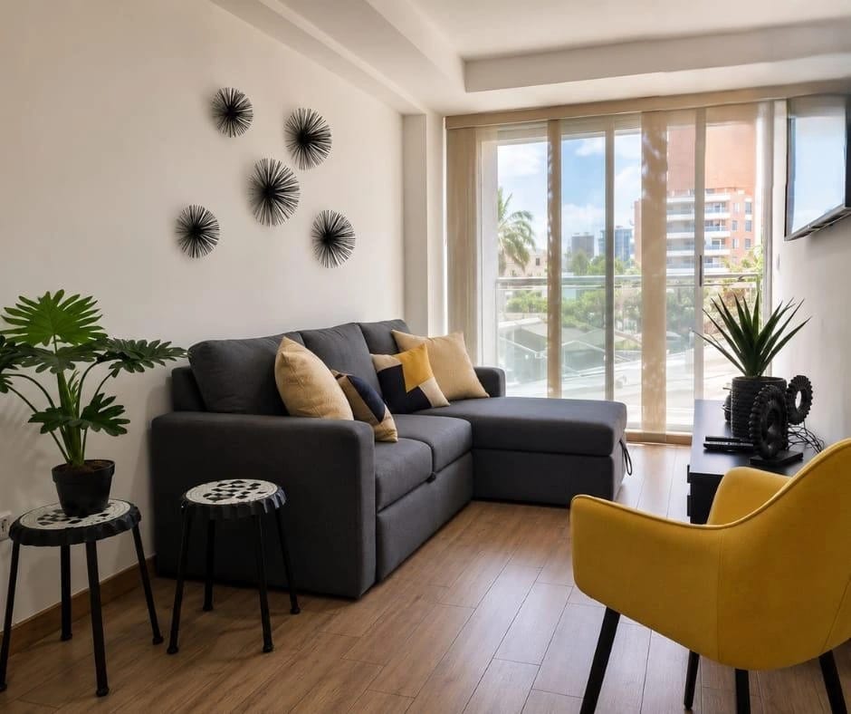 Apartamento Amueblado en Venta Zona 10 cod. CA36515 - Image 1