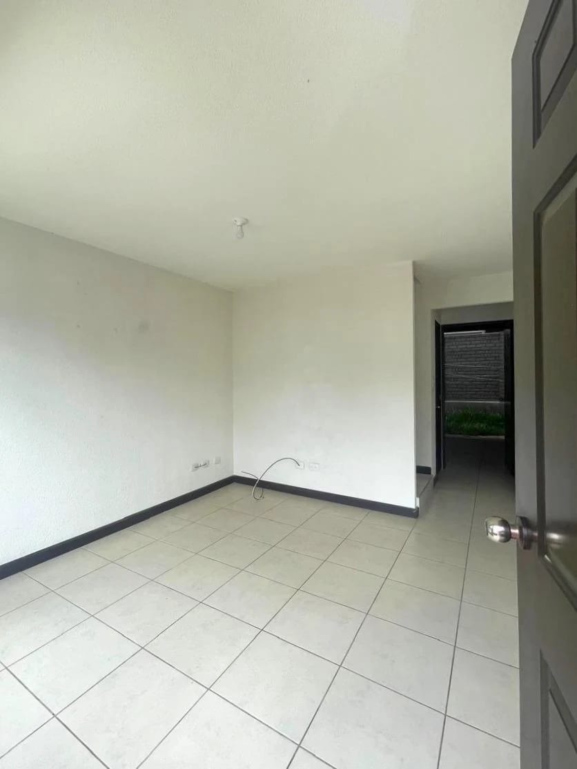 Casa en Venta Km 24.5 Carr. a Lo de Diéguez cod.CC36549 (copia) — Casa en Venta en Carretera a El Salvador, Guatemala, Ciudad — foto 4 de 14
