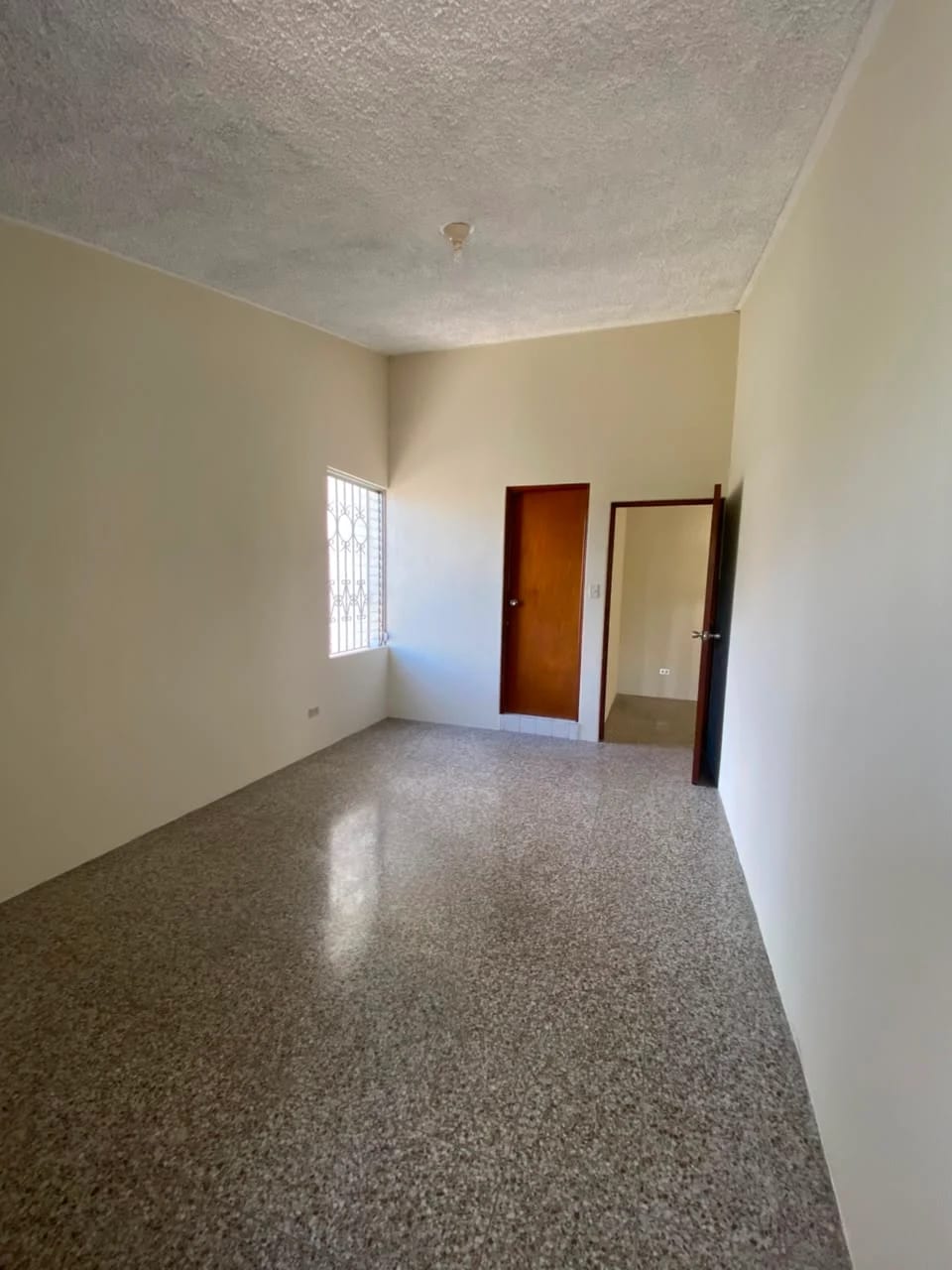 Casa en Renta Zona 11 cod.CC36885 — Casa en Alquiler en Zona 11, Guatemala, Ciudad — foto 12 de 17