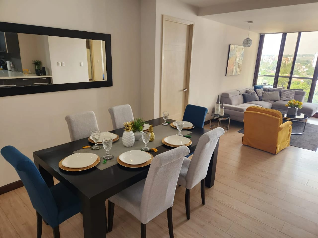 Apartamento Amueblado en Renta Zona 10 cod.CA36945 — Apartamento en Alquiler en Zona 10, Guatemala, Ciudad — foto 4 de 15