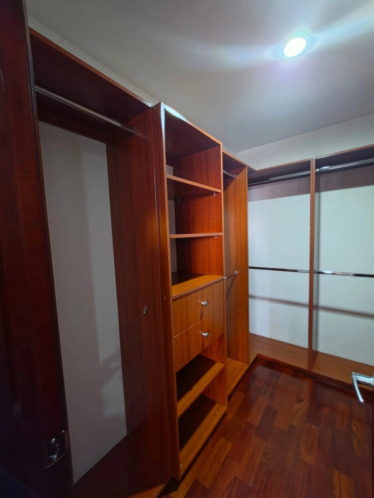 Apartamento Amueblado en Renta Zona 10 codigo.CA36948 — Apartamento en Alquiler en Zona 10, Guatemala, Ciudad — foto 7 de 15