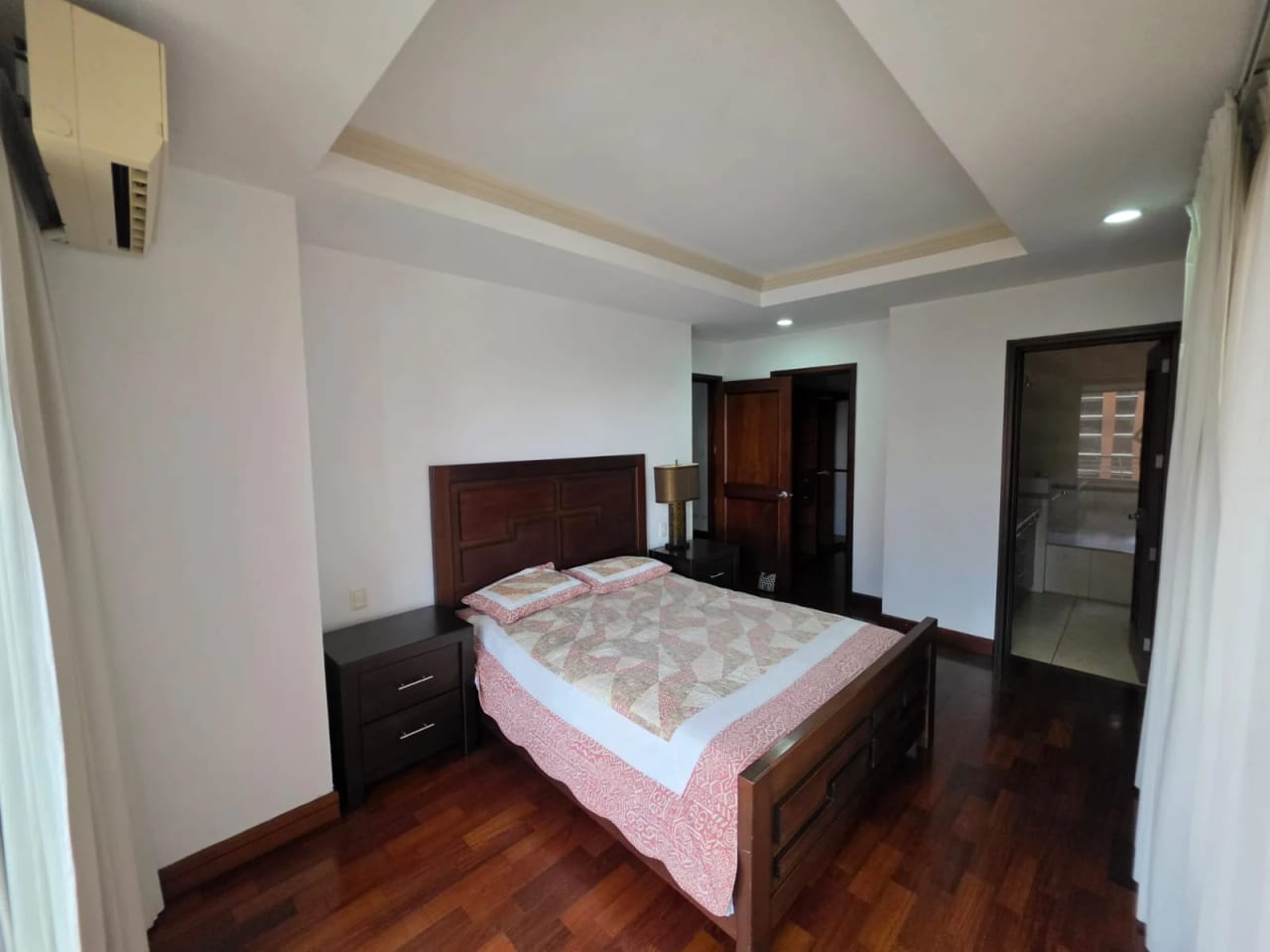 Apartamento Amueblado en Renta Zona 10 codigo.CA36948 — Apartamento en Alquiler en Zona 10, Guatemala, Ciudad — foto 8 de 15