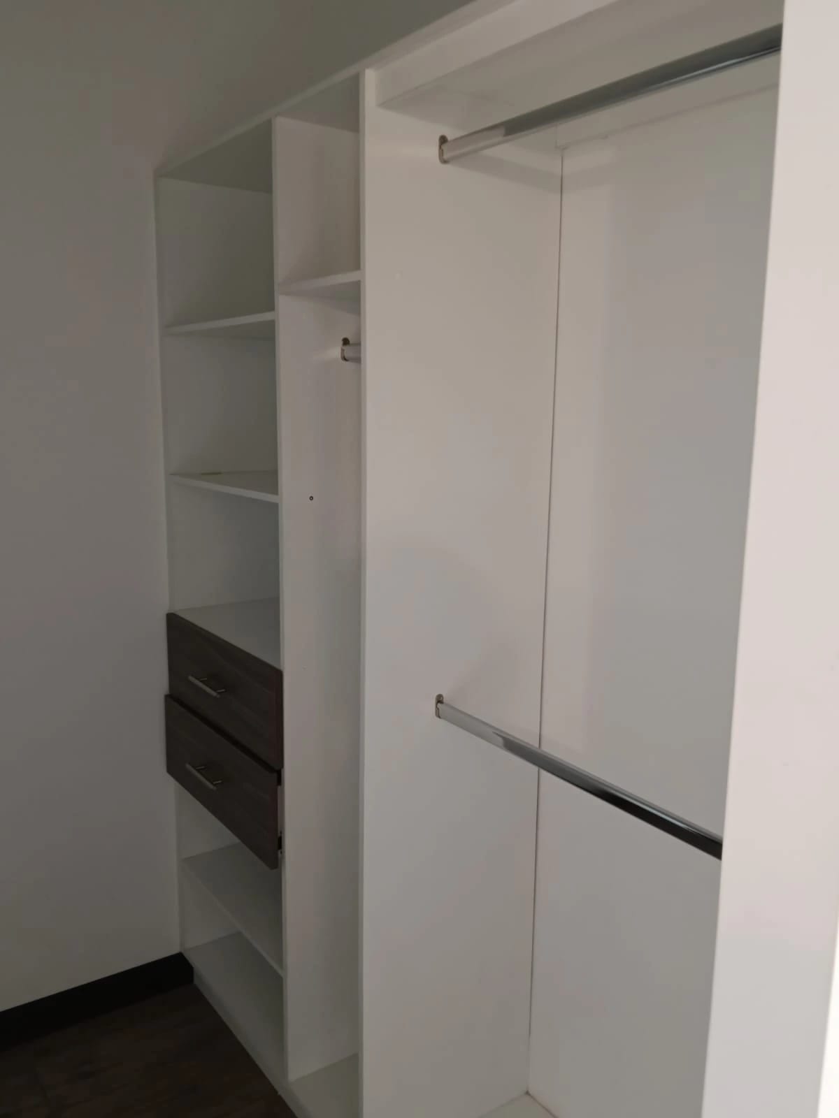 Apartamento en Renta Zona 10 cod.CA36963 — Apartamento en Alquiler en Zona 10, Guatemala, Ciudad — foto 2 de 4