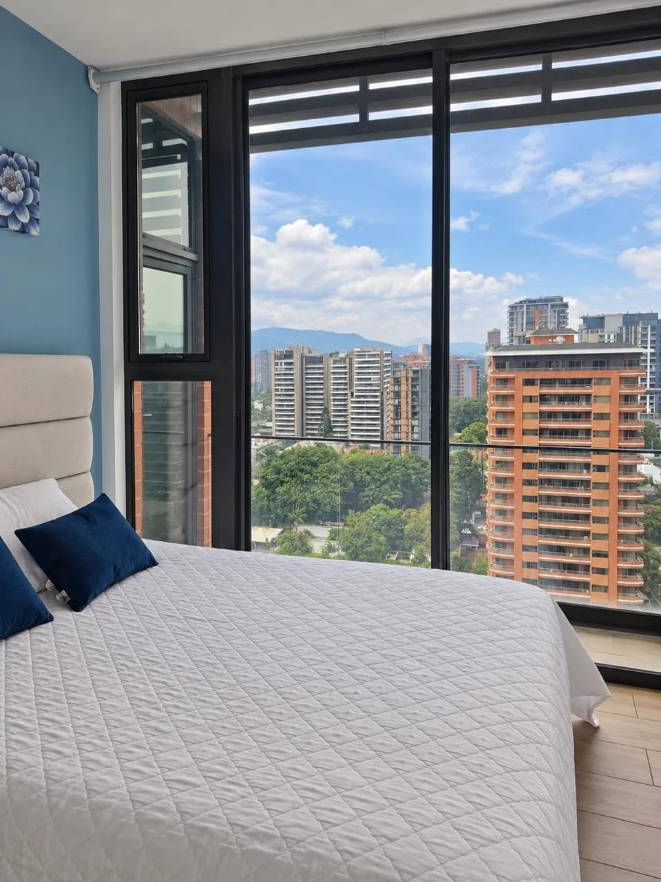 Apartamento Amueblado en Renta Zona 10 codigo.CA36973 — Apartamento en Alquiler en Zona 10, Guatemala, Ciudad — foto 12 de 13