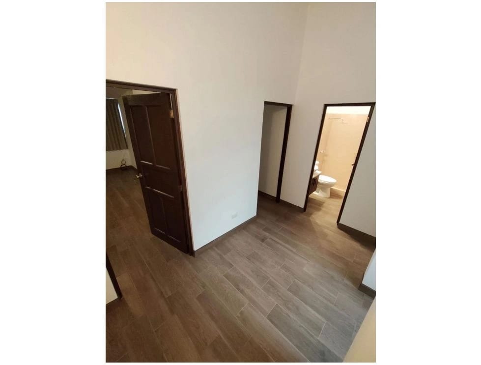 Townhouse en Renta Zona 15 cod.CC37021 — Casa en Alquiler en Zona 15, Guatemala, Ciudad — foto 15 de 17