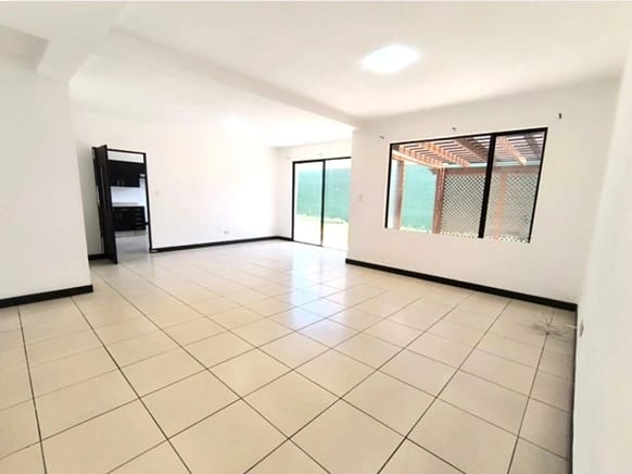 Casa en Venta Km. 16.5 Entrada a Olmeca COD. DA37024 — Casa en Venta en Carretera a El Salvador, Guatemala, Ciudad — foto 3 de 17