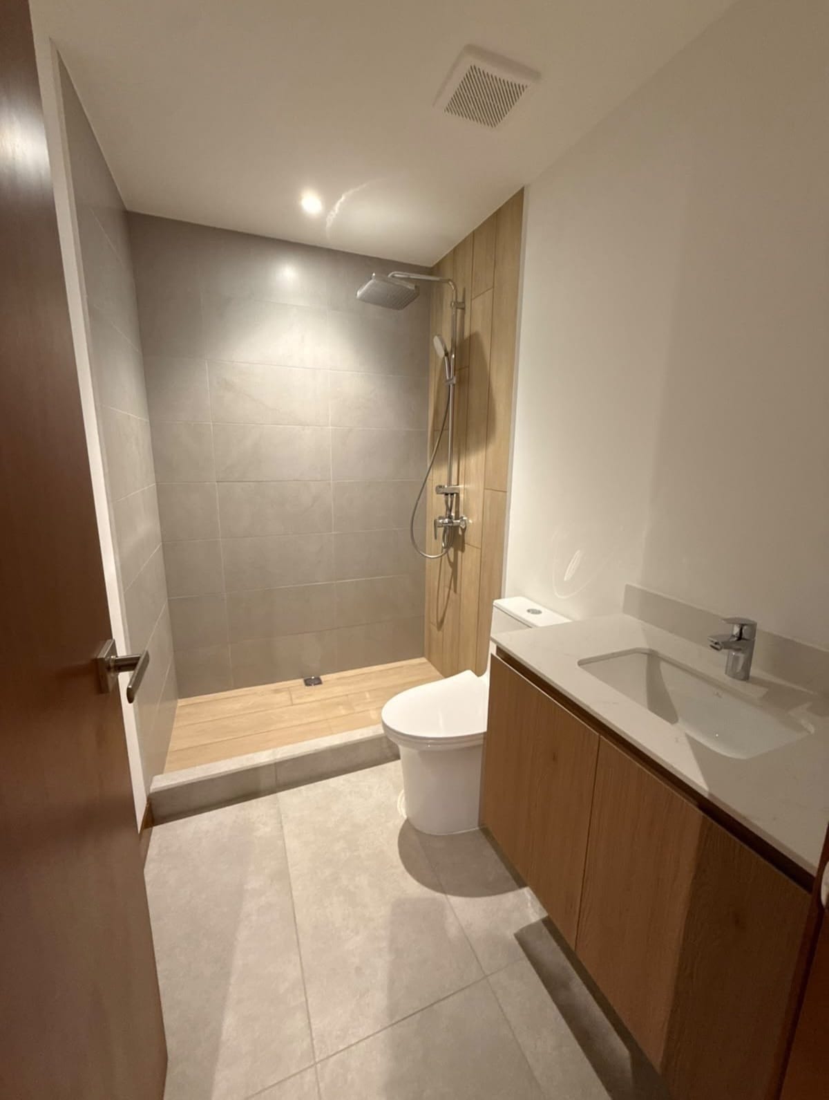 Lindo apto. En Zona 15 — Apartamento en Alquiler en Hessen Apartamentos, Zona 15, Guatemala, Ciudad — foto 7 de 10