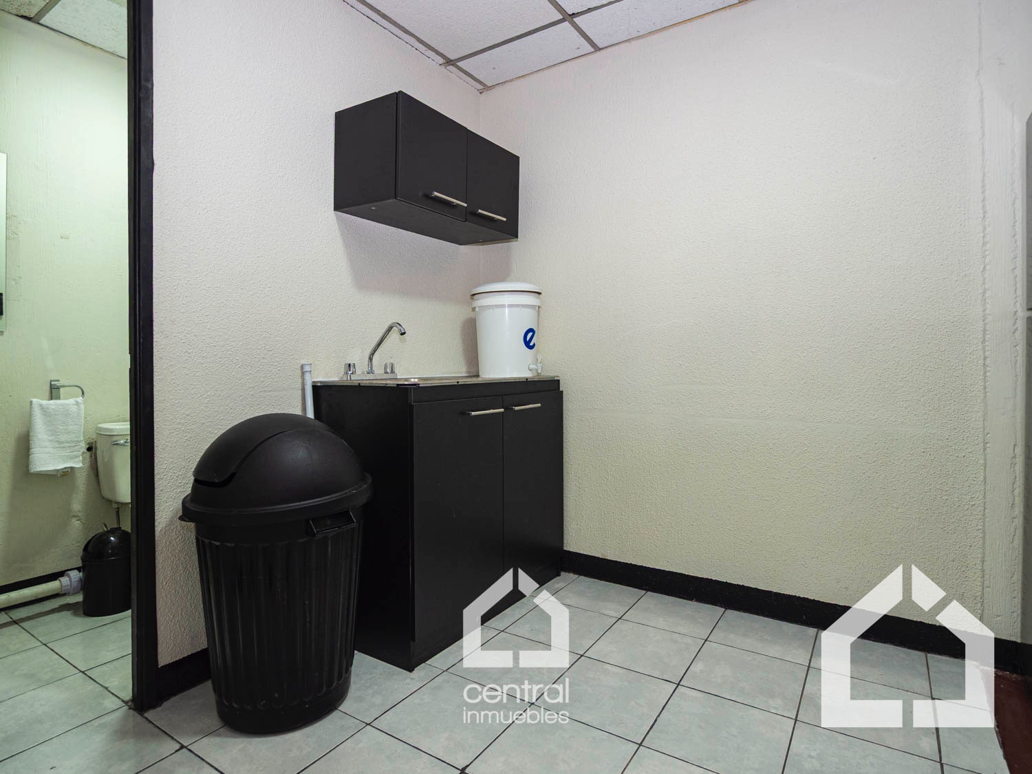 Apartamento amueblado de 2 habitaciones en Reforma Montúfar, zona 10 — Apartamento en Alquiler en Reforma Montúfar, Zona 10, Guatemala, Ciudad — foto 6 de 11