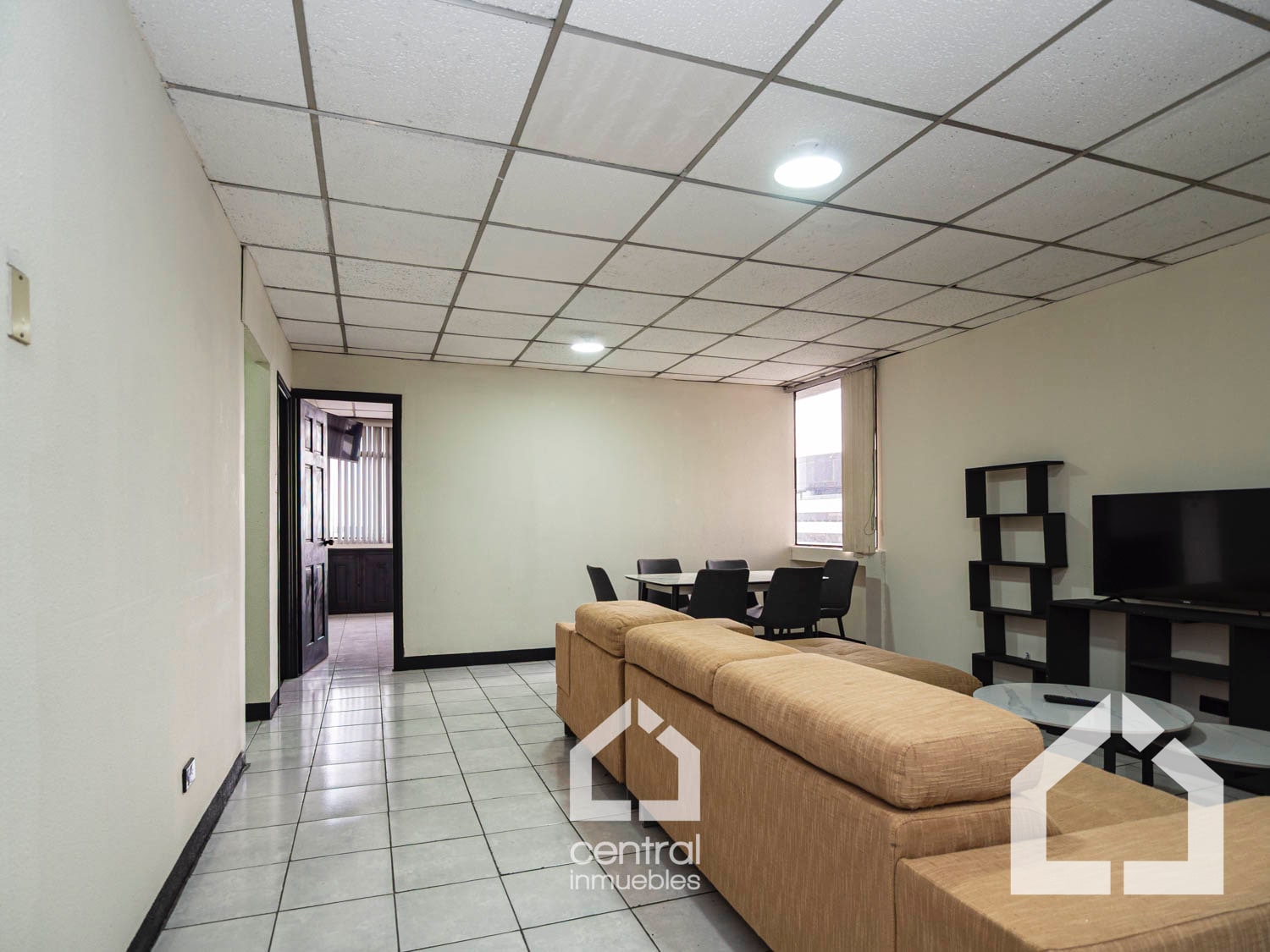 Apartamento amueblado de 2 habitaciones en Reforma Montúfar, zona 10 — Apartamento en Alquiler en Reforma Montúfar, Zona 10, Guatemala, Ciudad — foto 4 de 11
