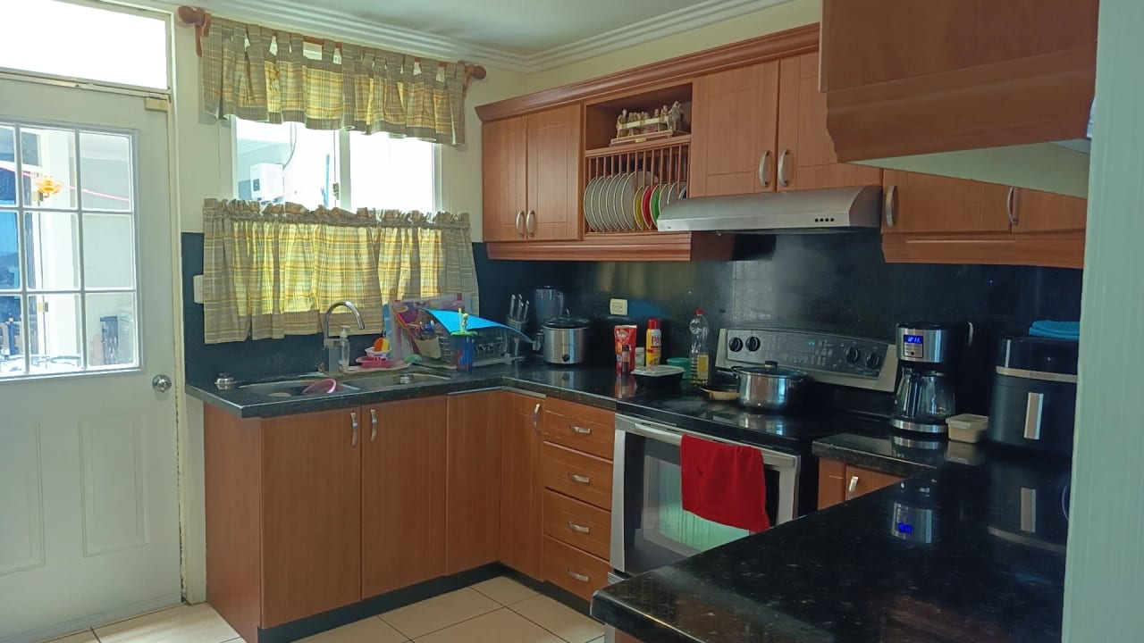 Casa en venta en condominio privado en San José Pinula — Casa en Venta en San José Pinula, Guatemala, Ciudad — foto 7 de 17