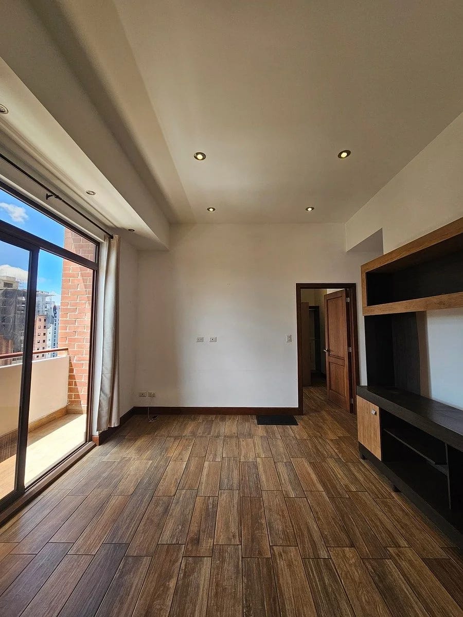 Apartamento en Renta Zona 10, Salvattore — Apartamento en Alquiler en Salvattore, Zona 10, Guatemala, Ciudad — foto 4 de 17