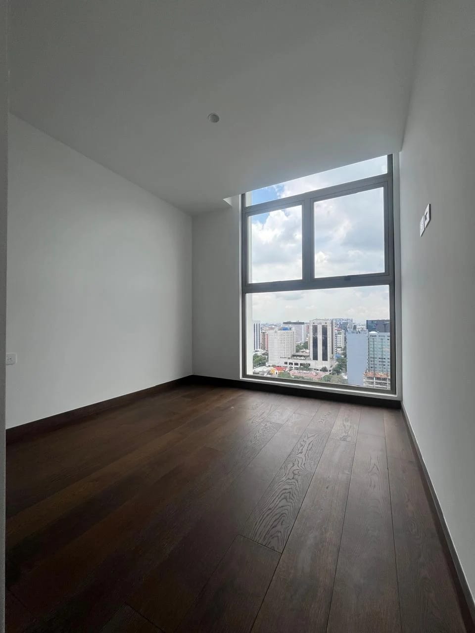 Apartamento para estrenar en Zona 10 — Apartamento en Venta en Atarah, Zona 10, Guatemala, Ciudad — foto 7 de 17