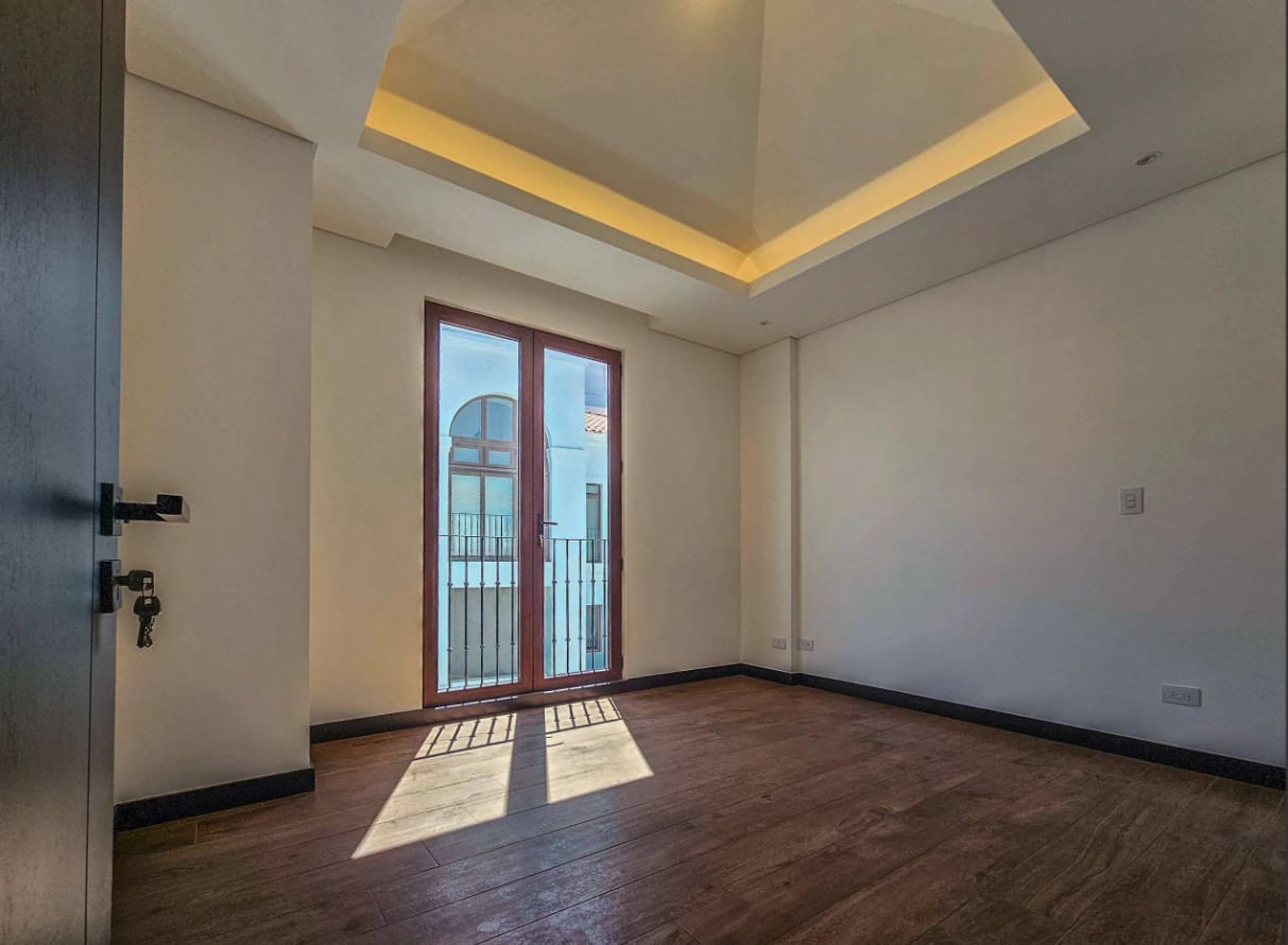 Apartamento en ALQUILER en Lirios de Cayala zona 16 — Apartamento en Alquiler en Zona 16, Guatemala, Ciudad — foto 6 de 17