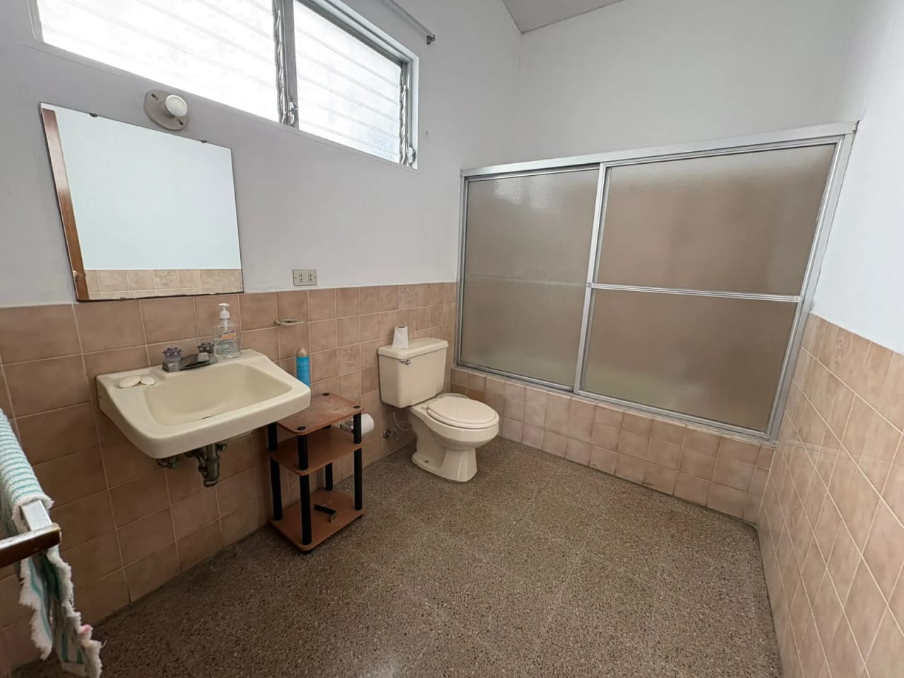 Casa en Renta, La villa zona 14 — Casa en Alquiler en La Villa, Zona 14, Guatemala, Ciudad — foto 10 de 17