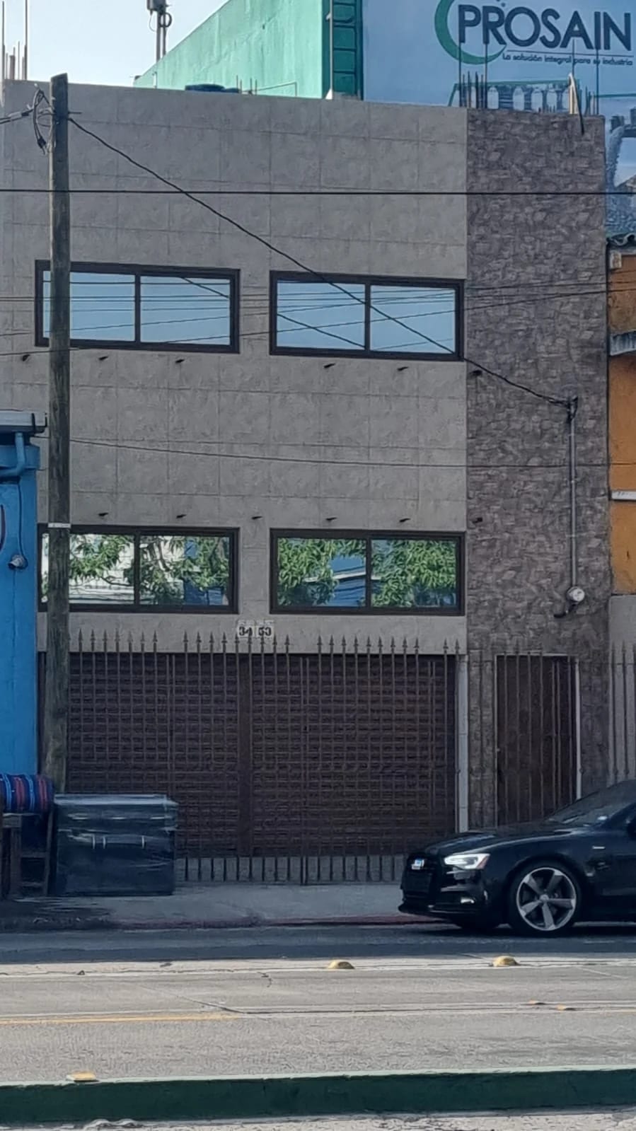 EDIFICIO NUEVO DE TRES NIVELES EN VENTA – AVENIDA BOLÍVAR — Edificio en Venta en Zona 8, Guatemala, Ciudad — foto 1 de 8