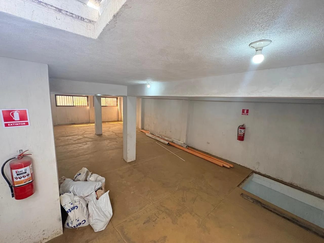 EDIFICIO NUEVO DE TRES NIVELES EN VENTA – AVENIDA BOLÍVAR — Edificio en Venta en Zona 8, Guatemala, Ciudad — foto 5 de 8