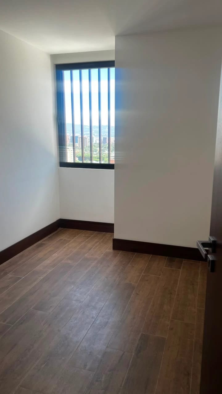 Apartamento en Renta - Edificio Gaura Z15 — Apartamento en Alquiler en Gaura, Zona 15, Guatemala, Ciudad — foto 3 de 13