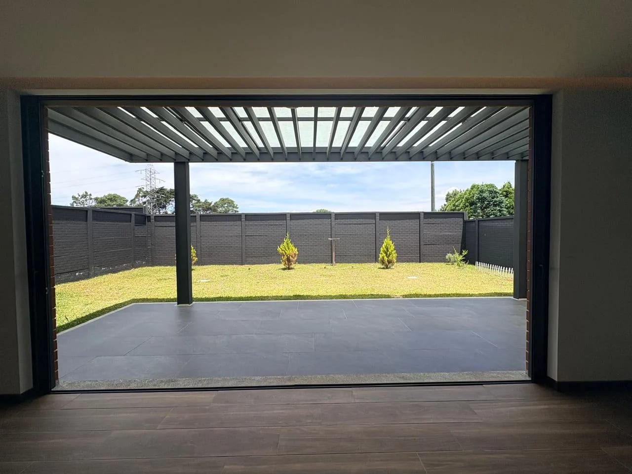 Hermosa residencia en Residencias Concepción — Casa en Alquiler en Pradera Concepción, Carretera a El Salvador, Guatemala, Ciudad — foto 15 de 16