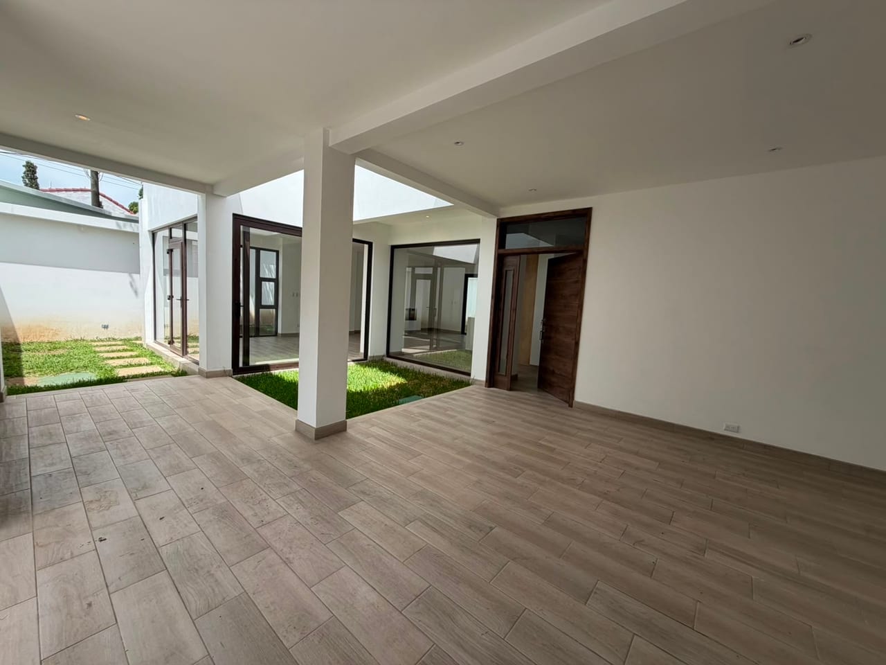 Casa en Venta KM 17.5 CES Arrazola 1 — Casa en Venta en Arrazola I, Carretera a El Salvador, Guatemala, Ciudad — foto 2 de 17