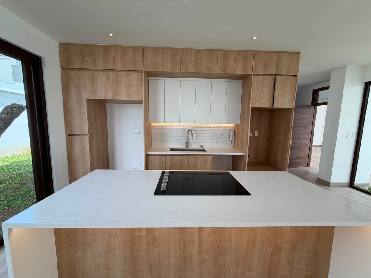Casa en Venta KM 17.5 CES Arrazola 1 — Casa en Venta en Arrazola I, Carretera a El Salvador, Guatemala, Ciudad — foto 3 de 17