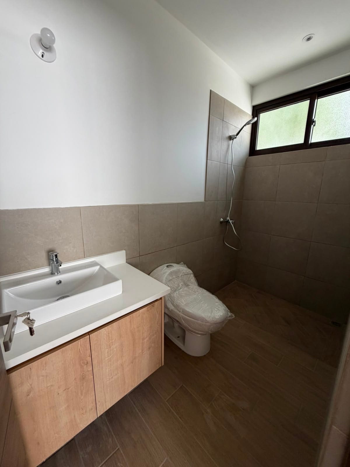 Casa en Venta KM 17.5 CES Arrazola 1 — Casa en Venta en Arrazola I, Carretera a El Salvador, Guatemala, Ciudad — foto 8 de 17