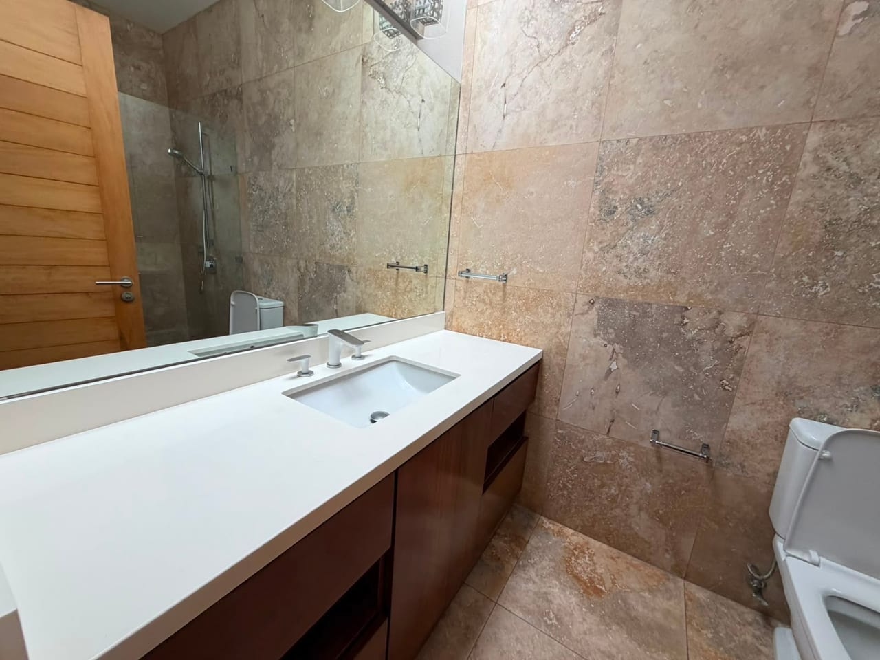 Casa en venta Las Luces km 13 — Casa en Venta en km 11-15, Carretera a El Salvador, Guatemala, Ciudad — foto 14 de 17